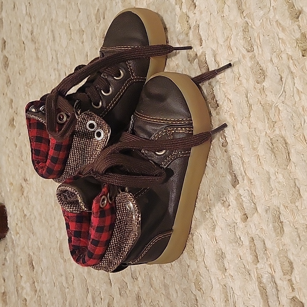 Gap size 6 toddler boots-brown and plaid